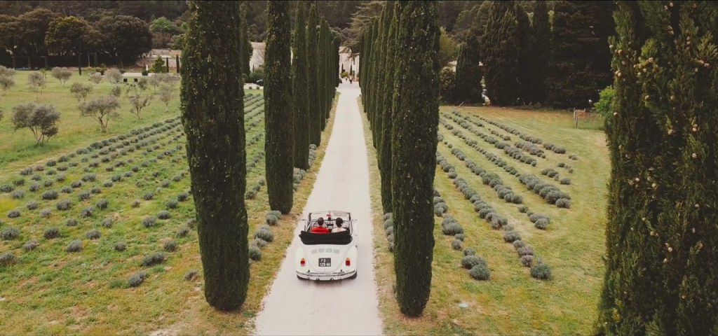 Un mariage inoubliable à Saint-Rémy-de-Provence : pourquoi engager un vidéaste pour votre événement